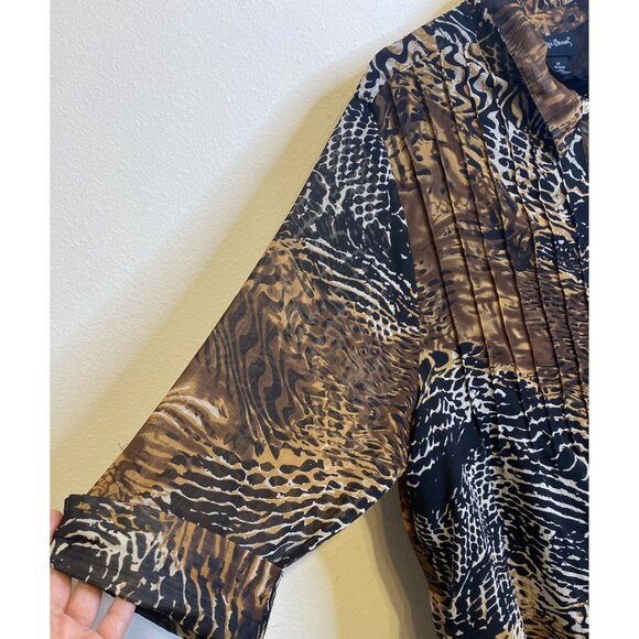 Maggie Barnes Blouse Animal Print Pleated Button Up Semi-Sheer Long Sleeve 2X - Picture 2 of 4